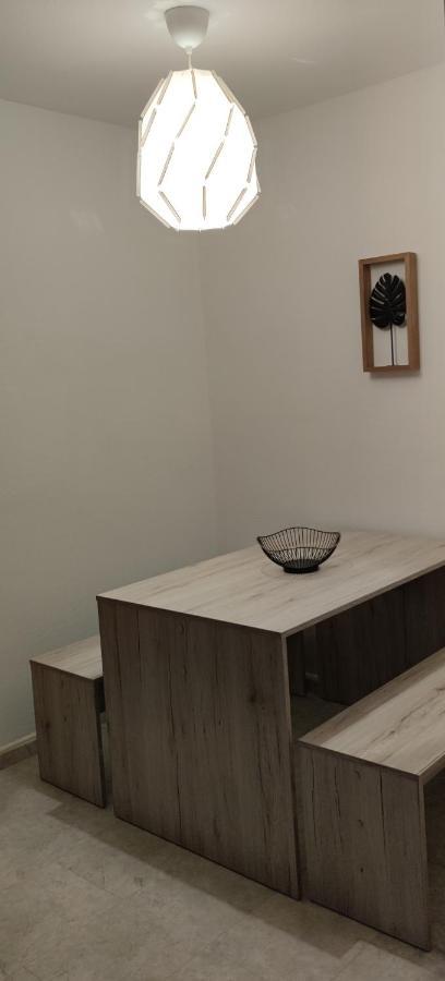 Schoene Und Optimal Gelegene Wohnung Og Weisskirchen Eksteriør billede